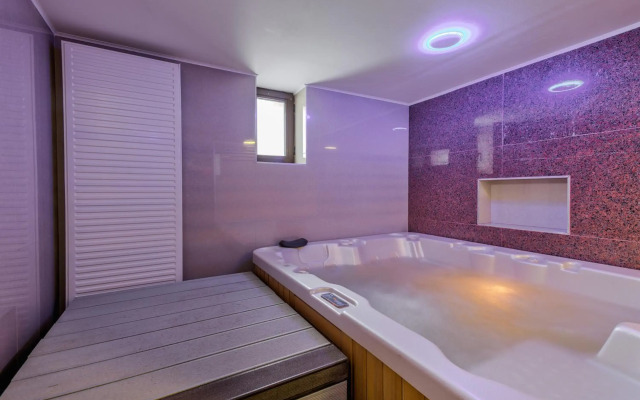 Golden Time Hotel