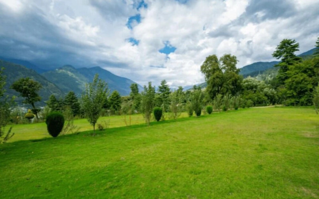 RishiBhumi Wellness Retreat - Manali