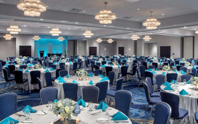 Crowne Plaza Boston - Woburn by IHG