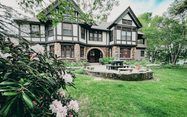 Bass Cottage & Ullikana