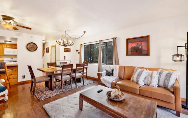 Inn Between Pines#1411