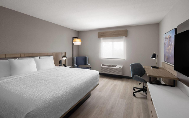La Quinta Inn & Suites by Wyndham Greenville Woodruff Rd.