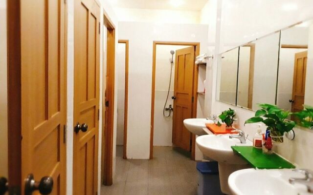 4sisters Hostel