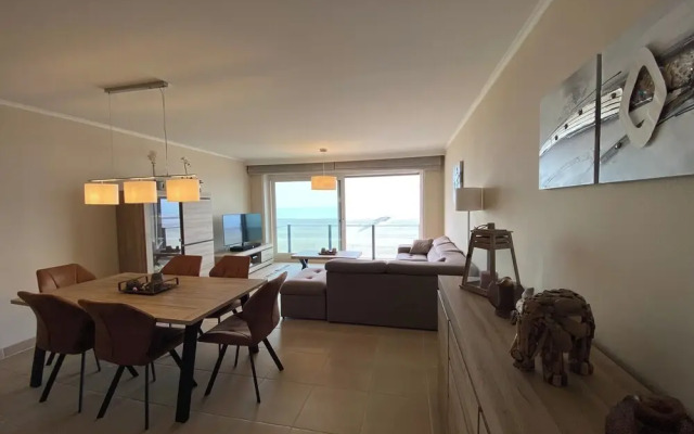 Apartment in Nieuwpoort by the Beach