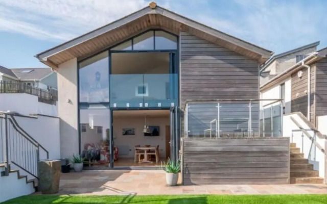 Coastguards Beach House