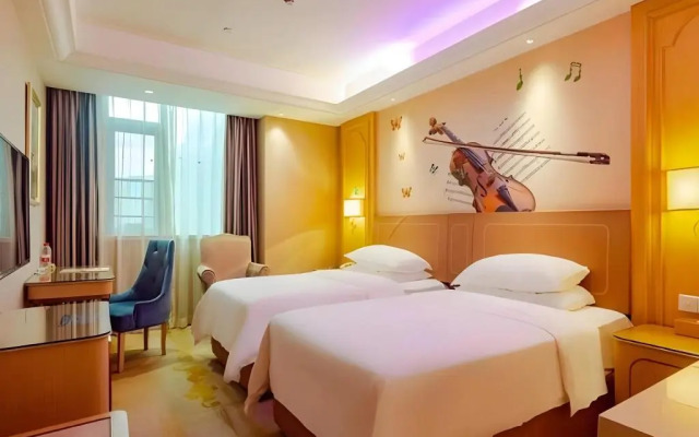 Vienna Hotel (Shenzhen Buji Metro Station)