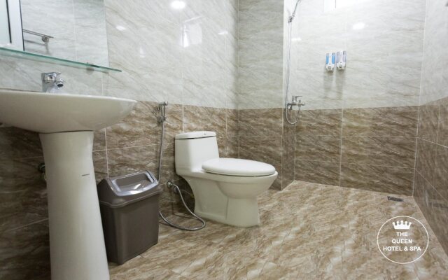 The Queen hotel and spa 2