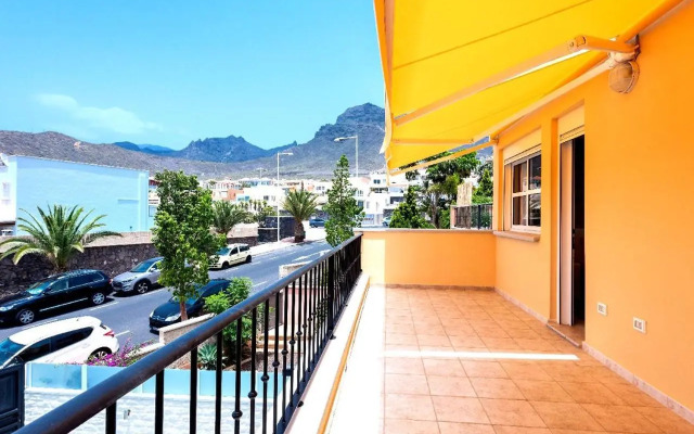 Modern 4 bedroom villa in Costa Adeje