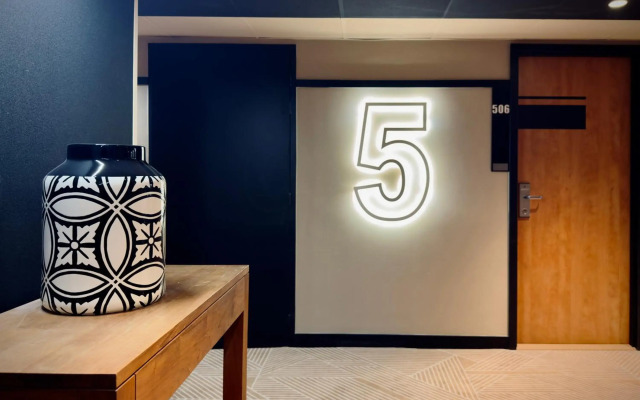 Golden Tulip Villepinte Roissy — Parc Des Expositions Hotel
