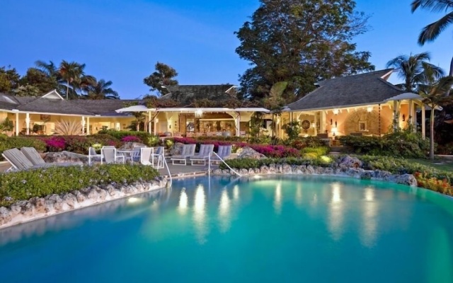 Villa Point of View