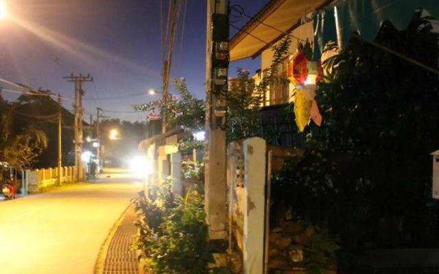 Sarm Mork Guesthouse