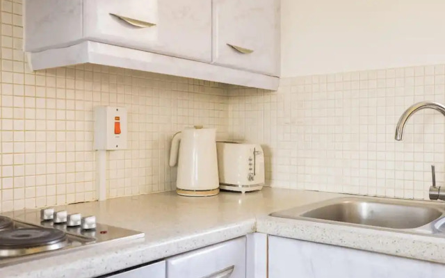 2 Bedrooms Apartment in Wembley