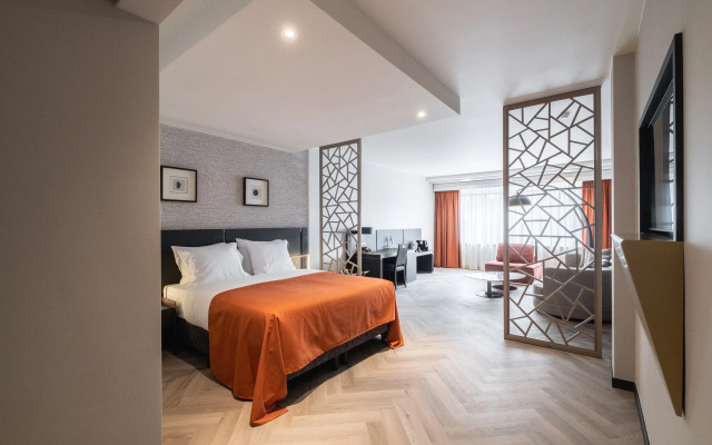 Hyllit Hotel