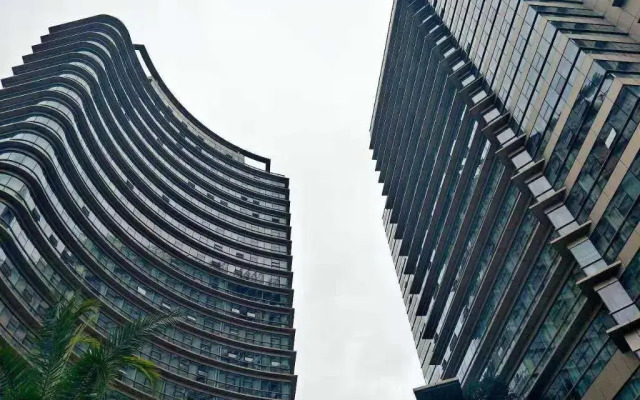 Eastern Golden Apartment