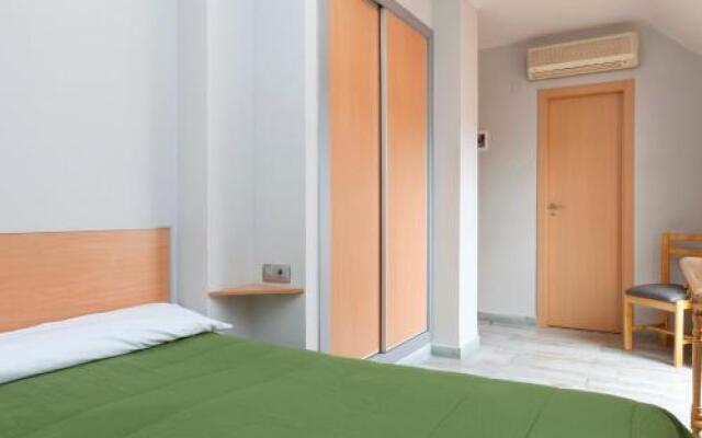 Olympia Ronda Hostel