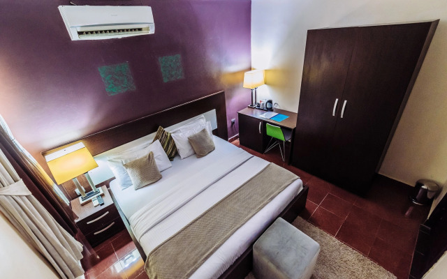 Tranquil Mews Hotel