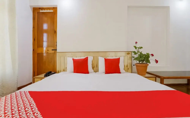OYO 41662 Semskit Guest House