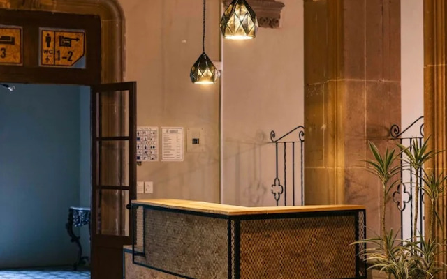 Iturbide 500 Hostal - Hostel