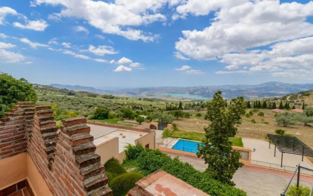 Casa Rural Azahar Periana by Ruralidays