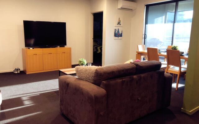 Port Melbourne Beach Front Apartment