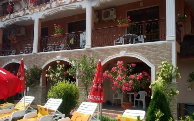 Perla Family Hotel