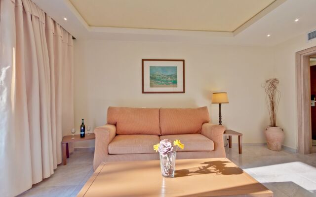 Possidi Holidays Resort & Suite Hotel