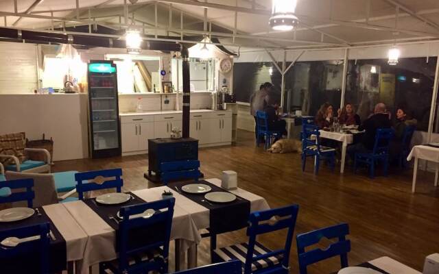 Mavizeytin Beach Club