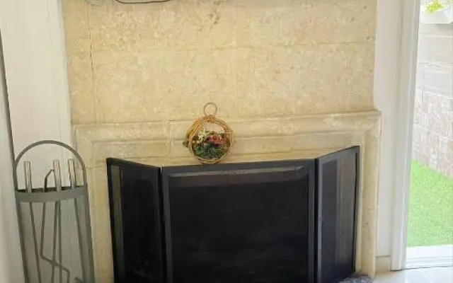Demetris apartment