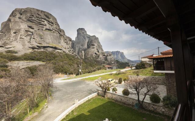 Dellas Boutique Hotel
