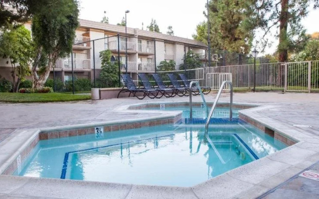 Oakwood at Toluca Hills Apartments by Avalon