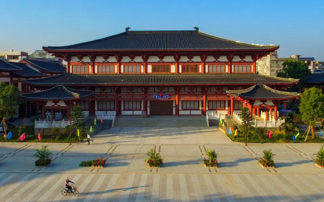 Rong Xian 616 Bian Jie Jiu Dian