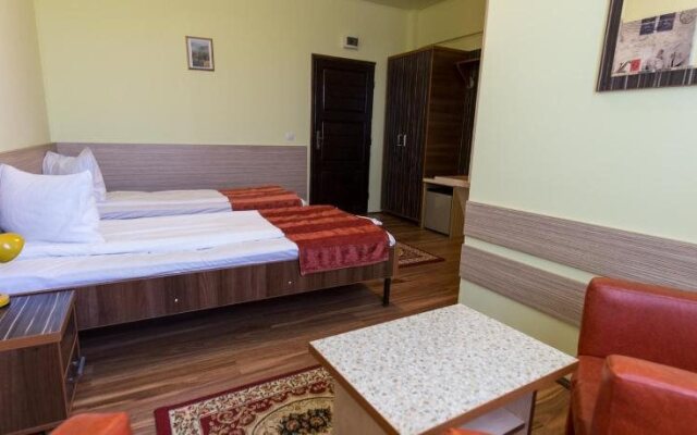 Pension Varadia