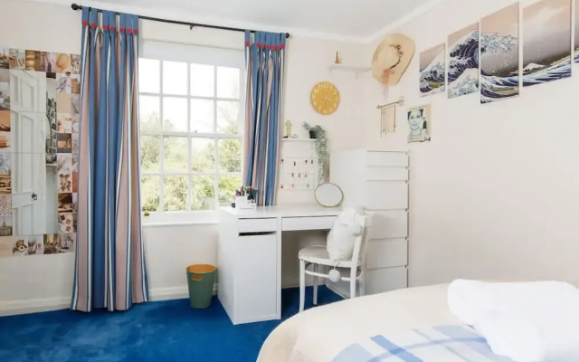 Amazing 5 BR Country Home Pool Gym Yoga Studio