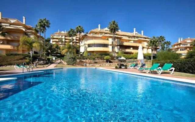 Luxury Apartment With Sea View In Marbella