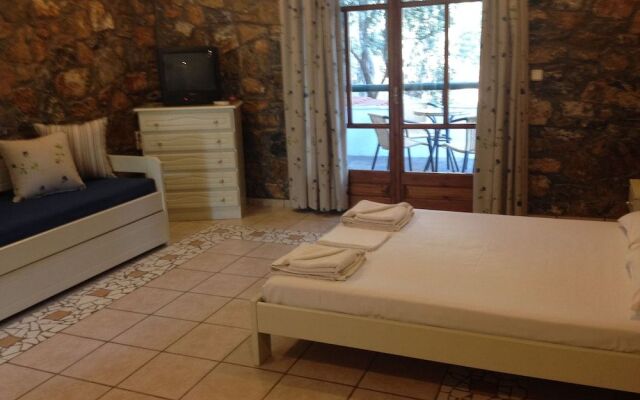 Elia Village by Irida Iris Group