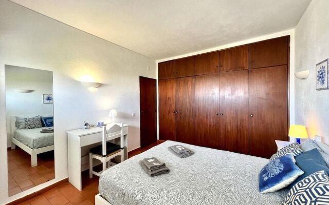 Albufeira Town Apartment by Homing