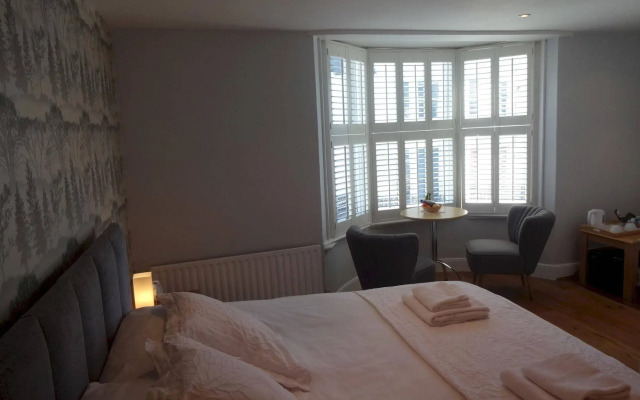 Aquarium Guest House