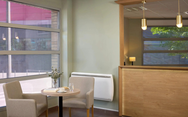 Quality Suites Valenciennes