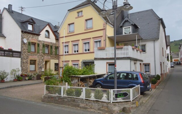 A Semi Detached Holiday Home For 8 Persons A Stones Throw From The Moselle