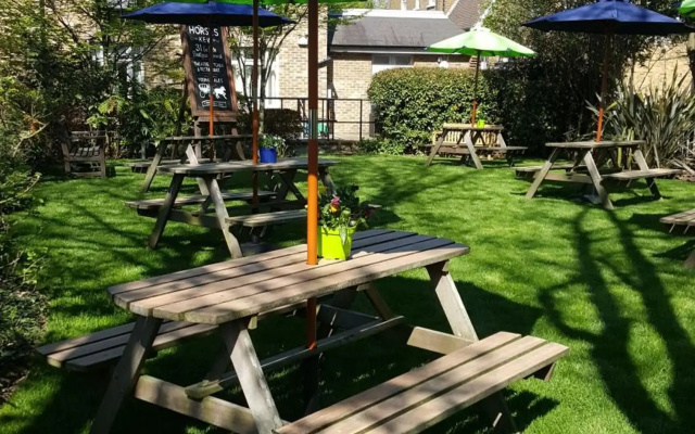The Coach & Horses