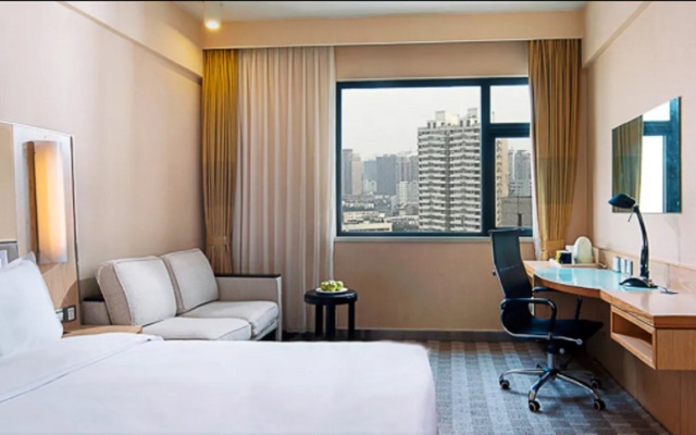 Holiday Inn Express Zhengzhou, an IHG Hotel