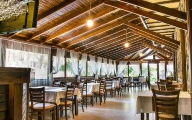 Eco Hotel Momata