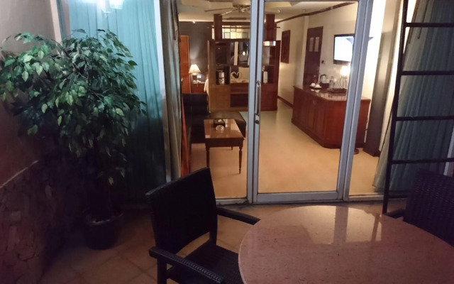 Le Cafe Royale Hotel