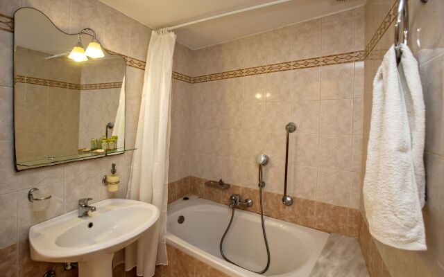 Tinos Resort Hotel