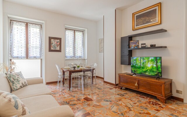 Madamart - 301 Autodromof1 Centro