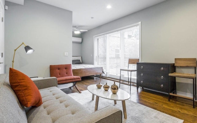 Comfy Executives Studio