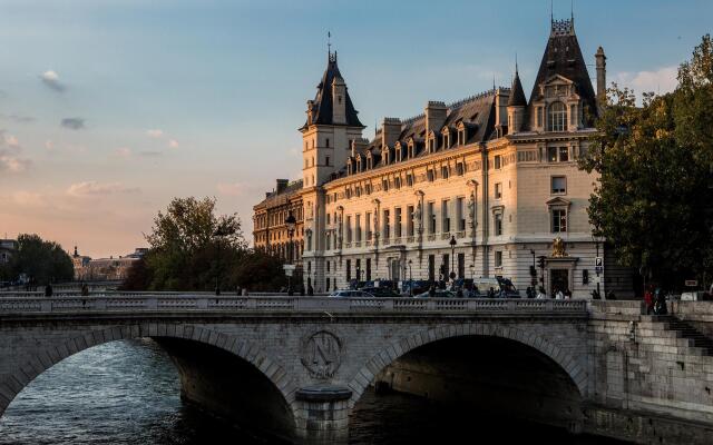 Hôtel Parc Saint Séverin