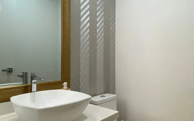 Cozy 3BR With Balcony in Miraflores