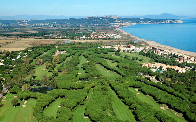 La Costa Golf & Beach Resort