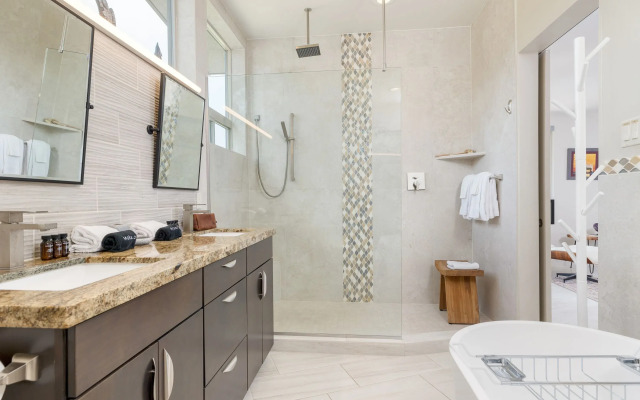 The Viewpoint by Avantstay Luxe Home + Spa/views